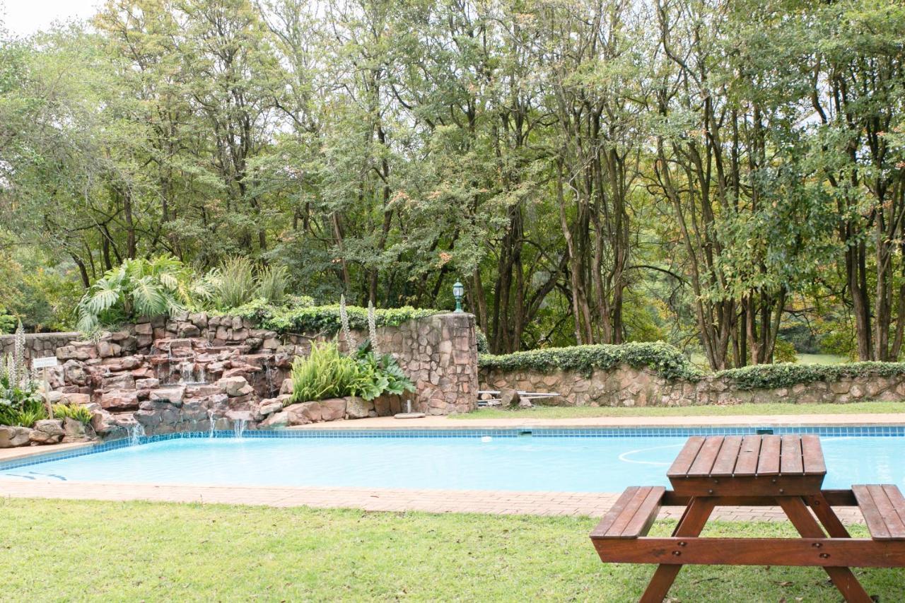 Chantecler Hotel Botha's Hill Kültér fotó